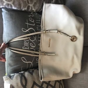 Michael kors tote